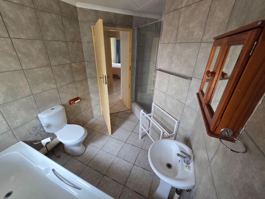 2 Bedroom Property for Sale in Heuwelsig Free State